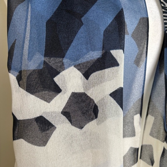 SYMPHONY Zebra Lightweight Semi Sheer Scarf Abstract Geometric Shapes - Picture 5 of 16